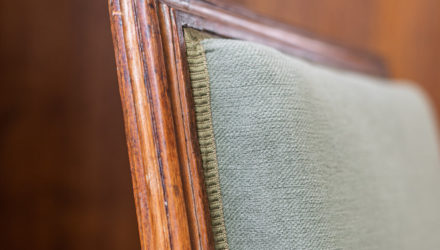 detail-chaise-chambre-st-goustan-manoir-du-guern-pluvigner